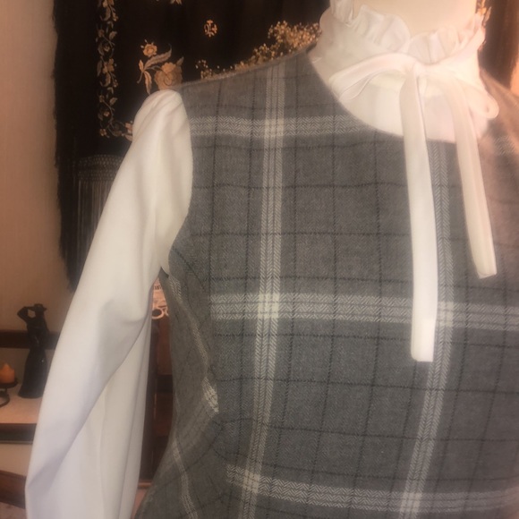 Laura Ashley retro style jumper- grey plaid, lined, size 16, 1X - Picture 2 of 7